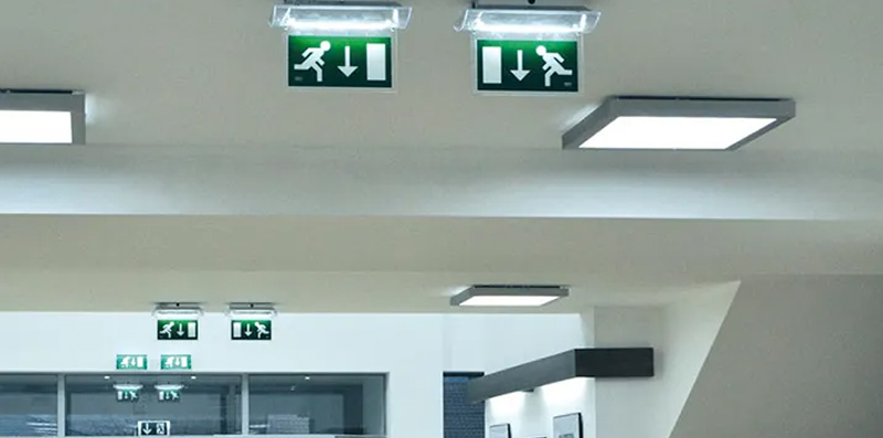 Instalação de Iluminação de Emergência